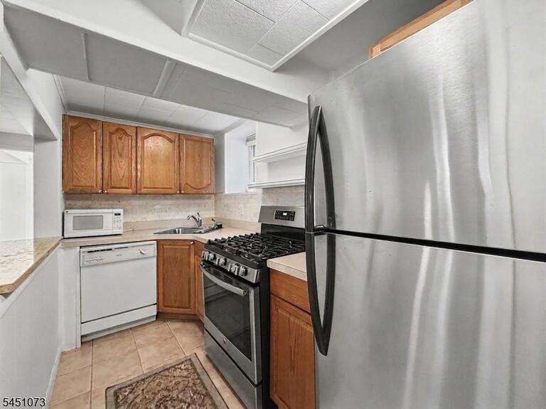 Property listing MLS 4047181 photo 19