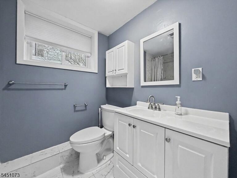 Property listing MLS 4047181 photo 22