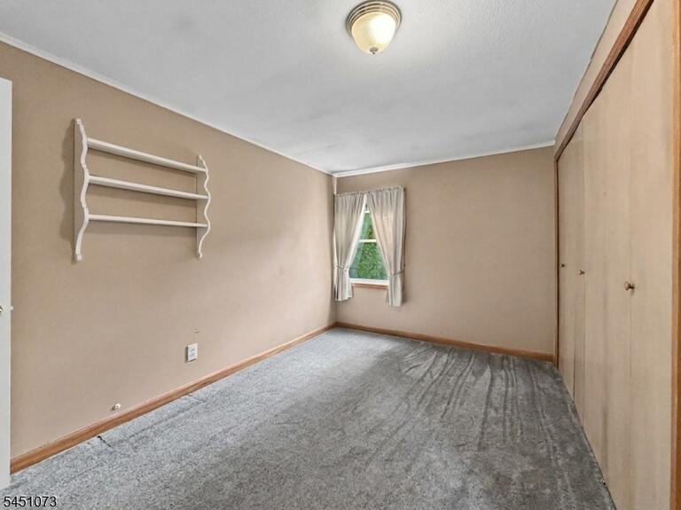 Property listing MLS 4047181 photo 9