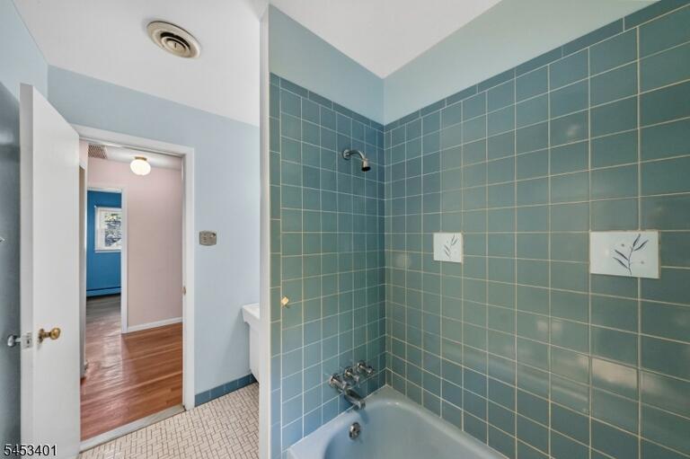 Property listing MLS 4047191 photo 26