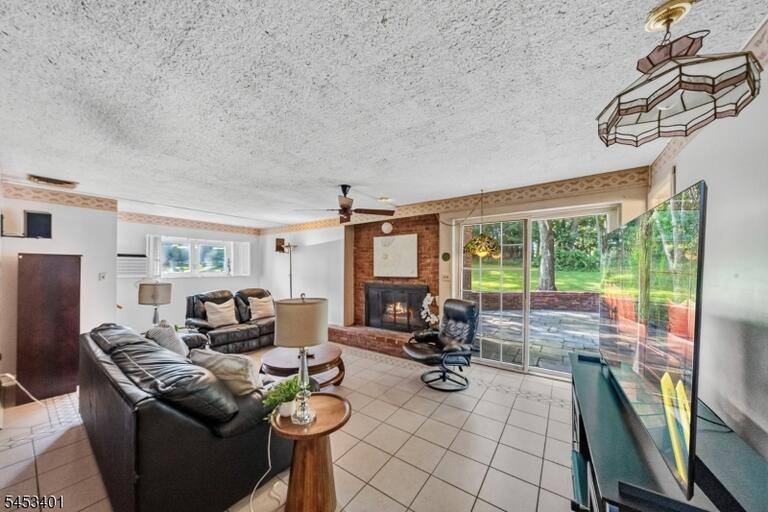 Property listing MLS 4047191 photo 30