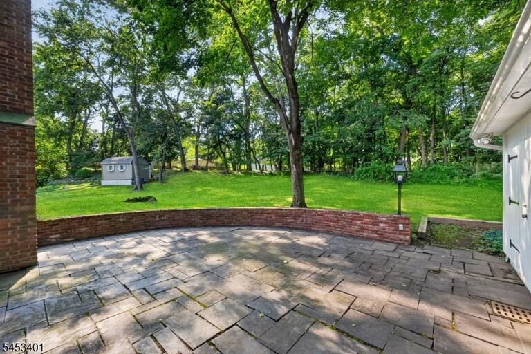 Property listing MLS 4047191 photo 39