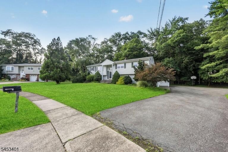 Property listing MLS 4047191 photo 7