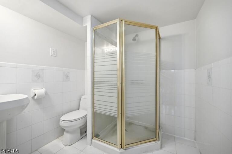 Property listing MLS 4047193 photo 29