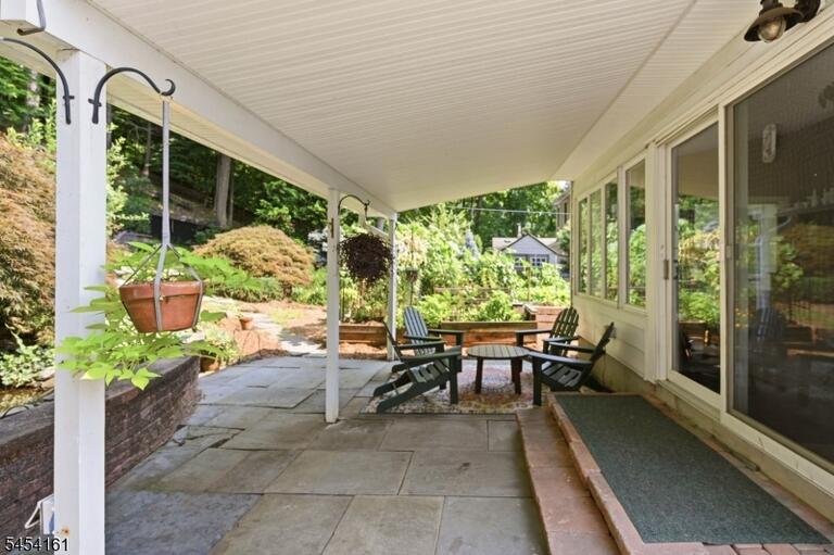 Property listing MLS 4047193 photo 34