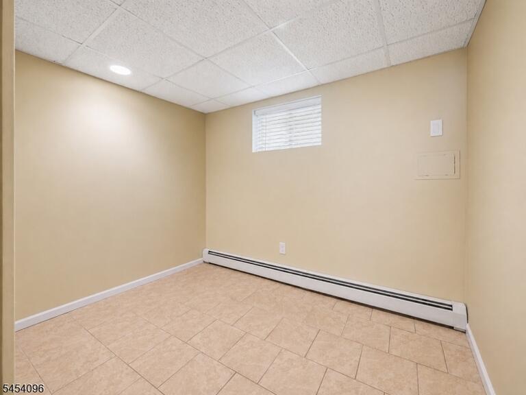 Property listing MLS 4047211 photo 25