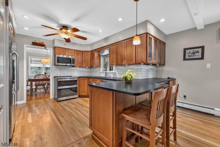 Property listing MLS 4047251 photo 2