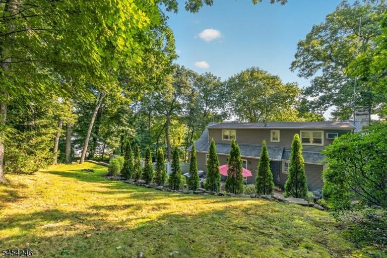 Property listing MLS 4047251 photo 22