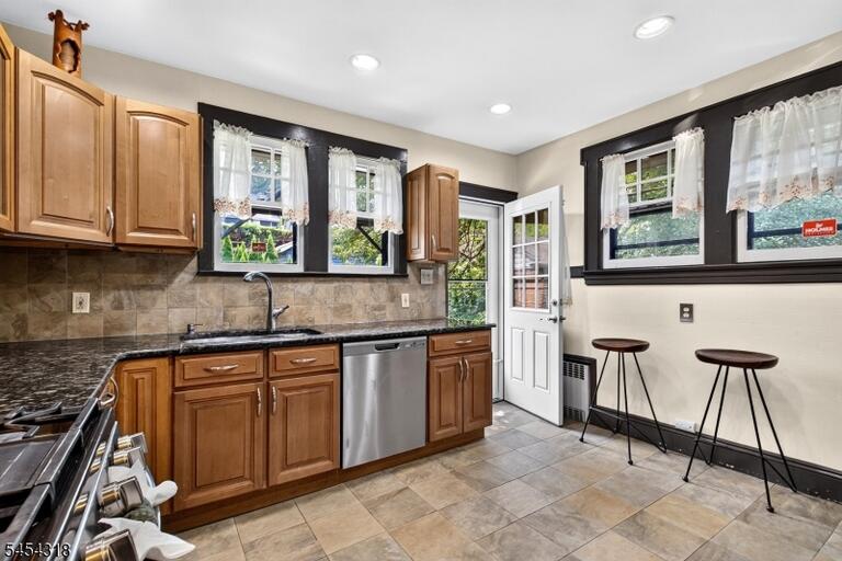 Property listing MLS 4047254 photo 10