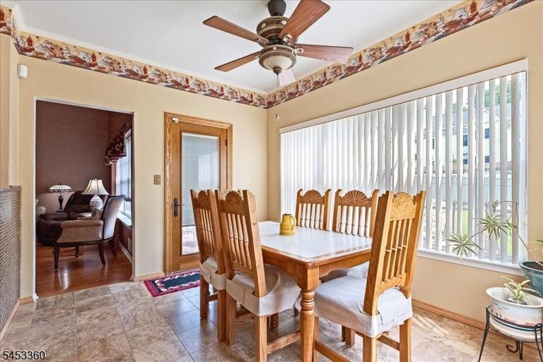 Property listing MLS 4047273 photo 6