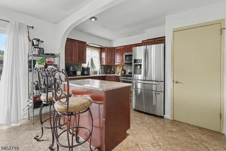 Property listing MLS 4047328 photo 10