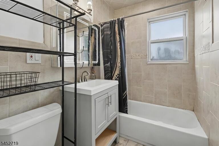 Property listing MLS 4047328 photo 25