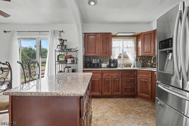 Property listing MLS 4047328 photo 8