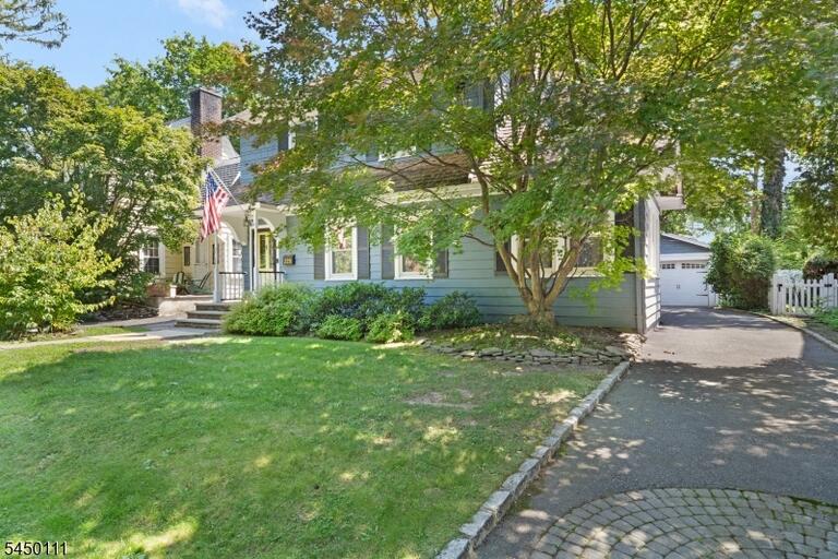Property listing MLS 4047364 photo 2