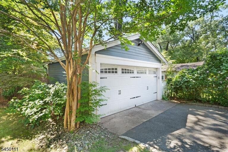 Property listing MLS 4047364 photo 31