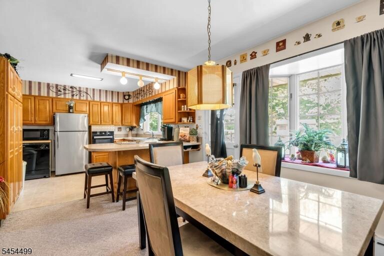 Property listing MLS 4047383 photo 12
