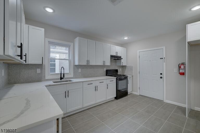 Property listing MLS 4047387 photo 13