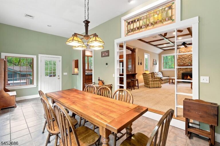 Property listing MLS 4047421 photo 16