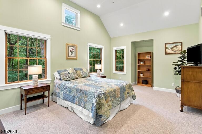 Property listing MLS 4047421 photo 20