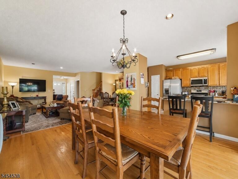 Property listing MLS 4047445 photo 15