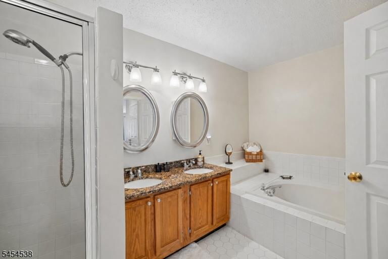 Property listing MLS 4047445 photo 21
