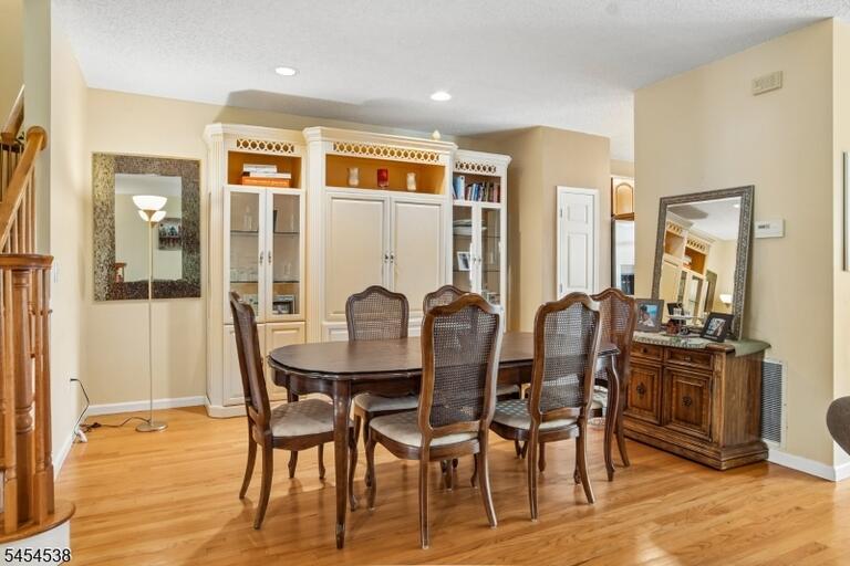 Property listing MLS 4047445 photo 8