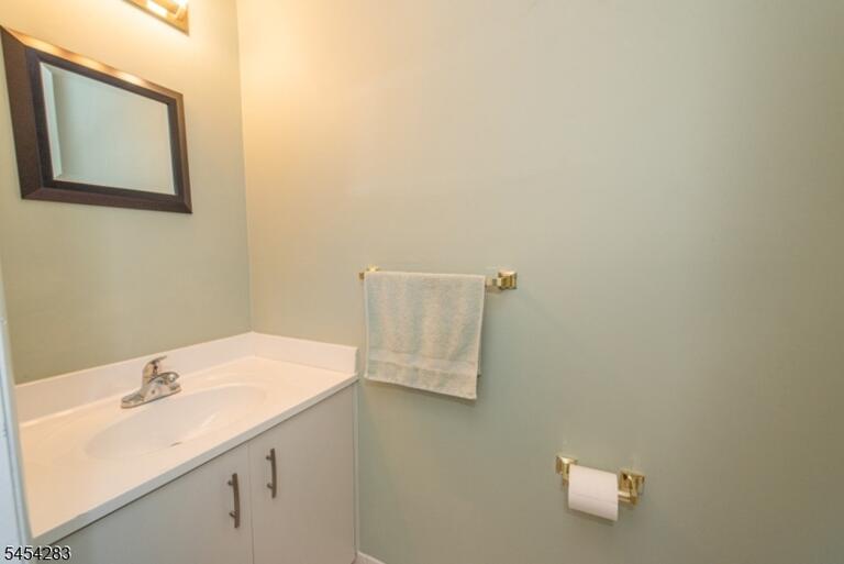 Property listing MLS 4047455 photo 16