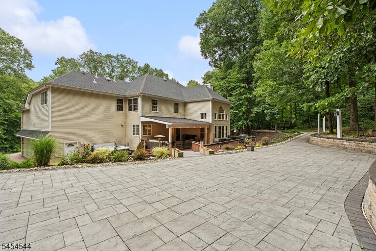 Property listing MLS 4047462 photo 34