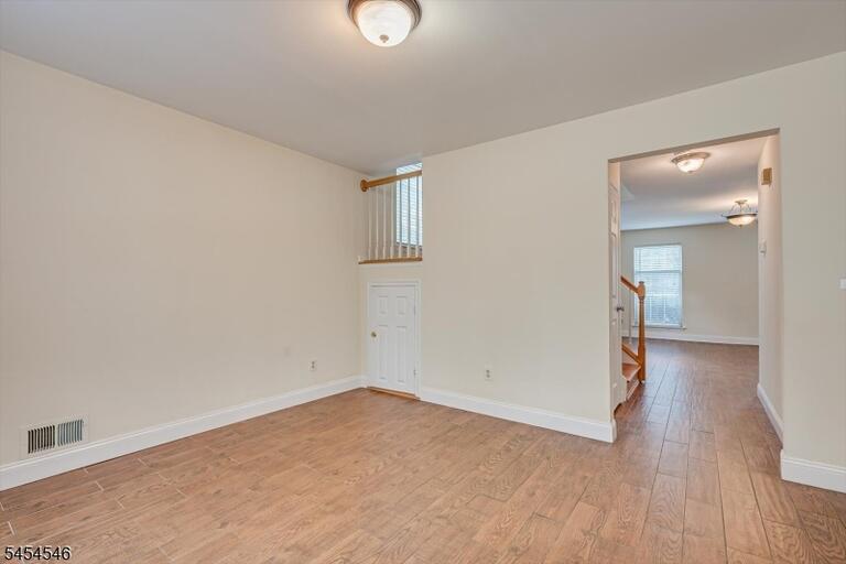 Property listing MLS 4047464 photo 19