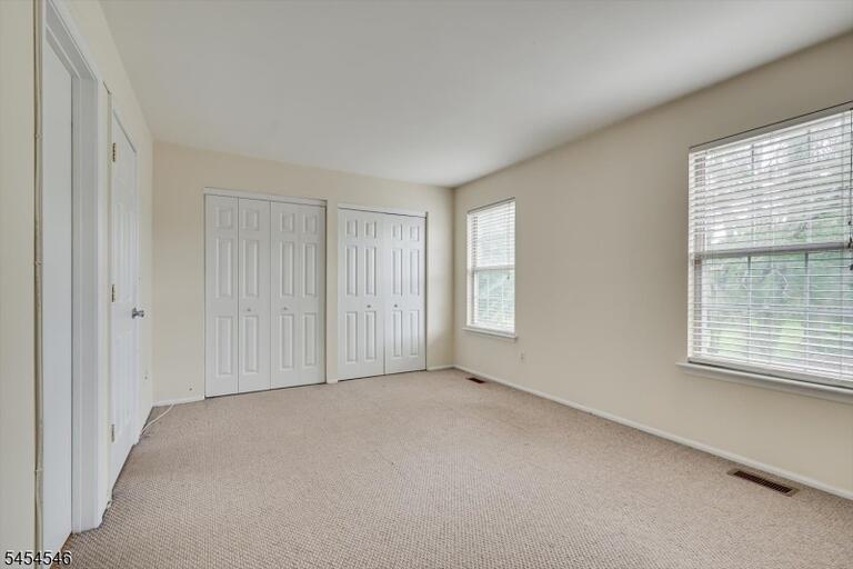 Property listing MLS 4047464 photo 27