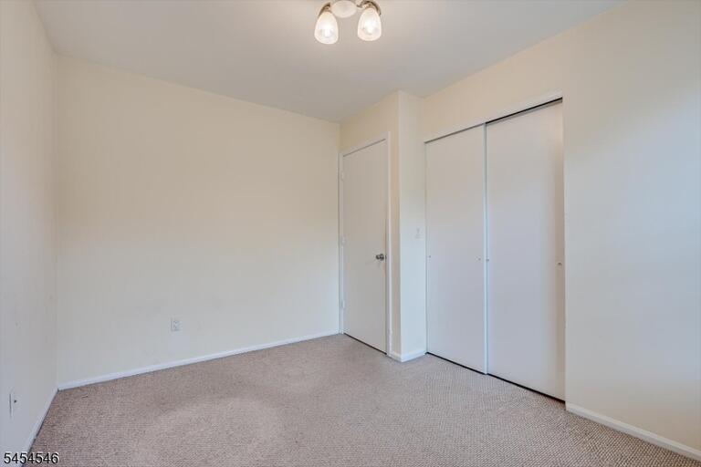 Property listing MLS 4047464 photo 32