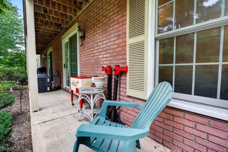 Property listing MLS 4047473 photo 21