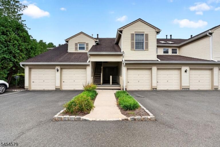Property listing MLS 4047473 photo 30