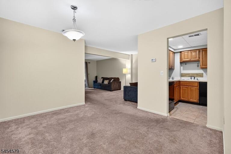 Property listing MLS 4047473 photo 5