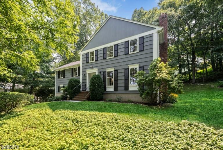 Property listing MLS 4047476 photo 1