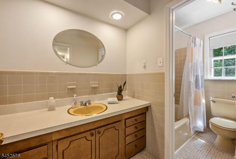 Property listing MLS 4047476 photo 25