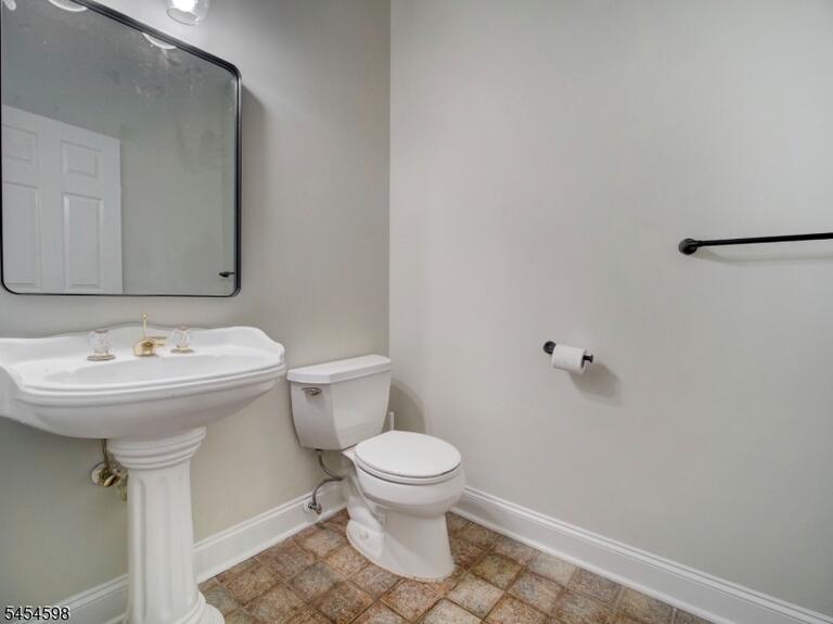 Property listing MLS 4047499 photo 20