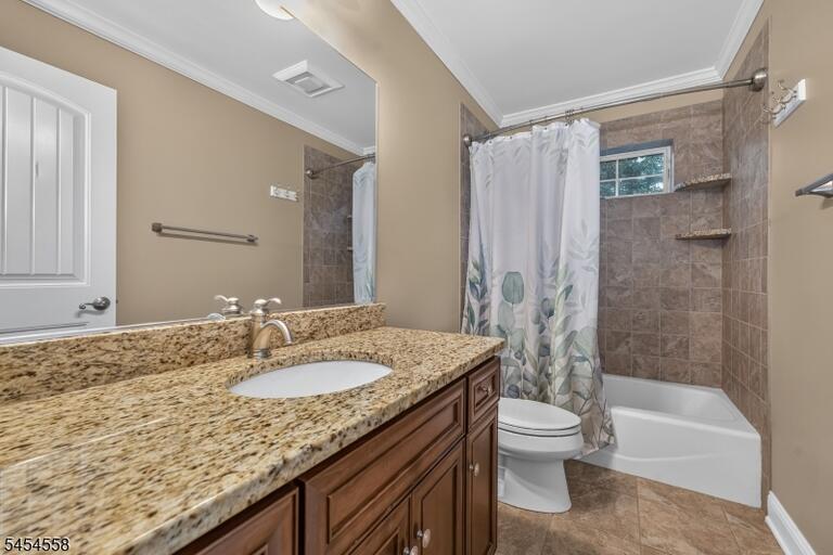 Property listing MLS 4047510 photo 17