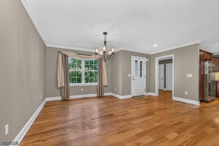 Property listing MLS 4047510 photo 6