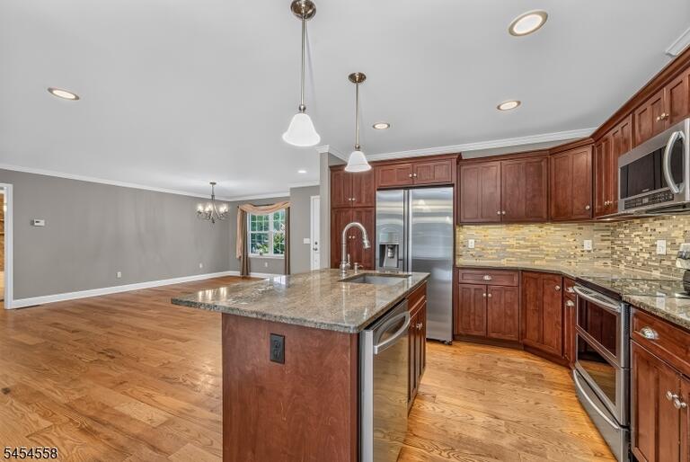 Property listing MLS 4047510 photo 8