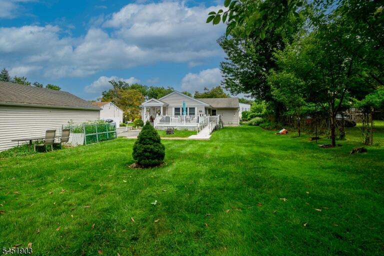 Property listing MLS 4047535 photo 11