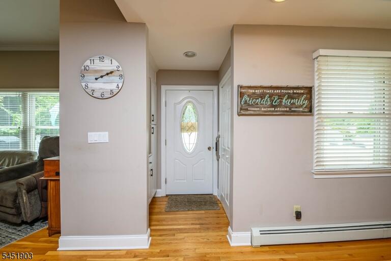Property listing MLS 4047535 photo 17