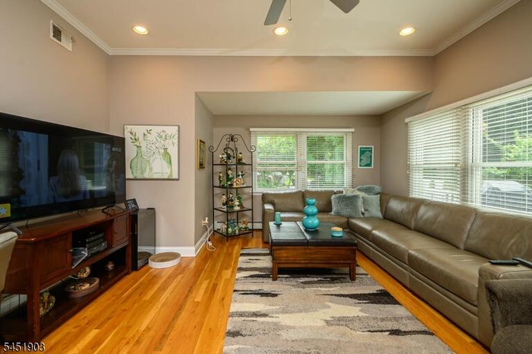 Property listing MLS 4047535 photo 18