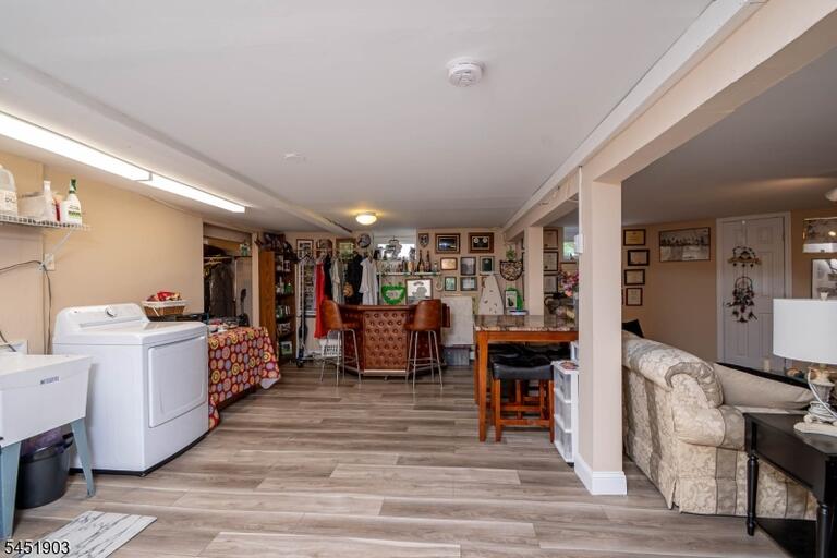 Property listing MLS 4047535 photo 36