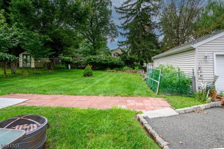 Property listing MLS 4047535 photo 7