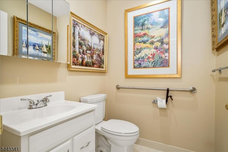 Property listing MLS 4047537 photo 15