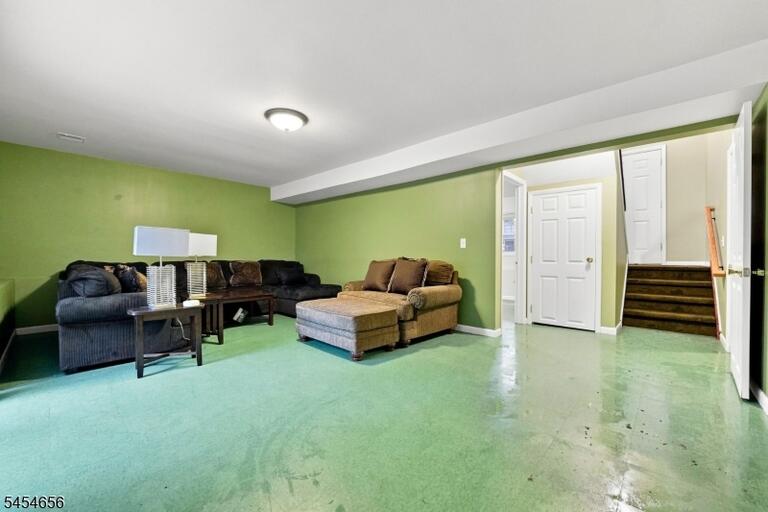 Property listing MLS 4047543 photo 18