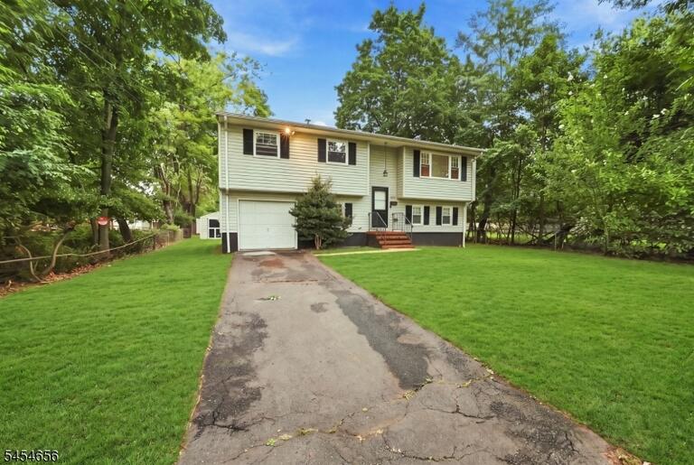 Property listing MLS 4047543 photo 2