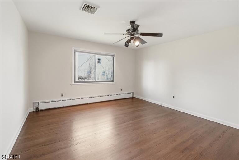 Property listing MLS 4047551 photo 23