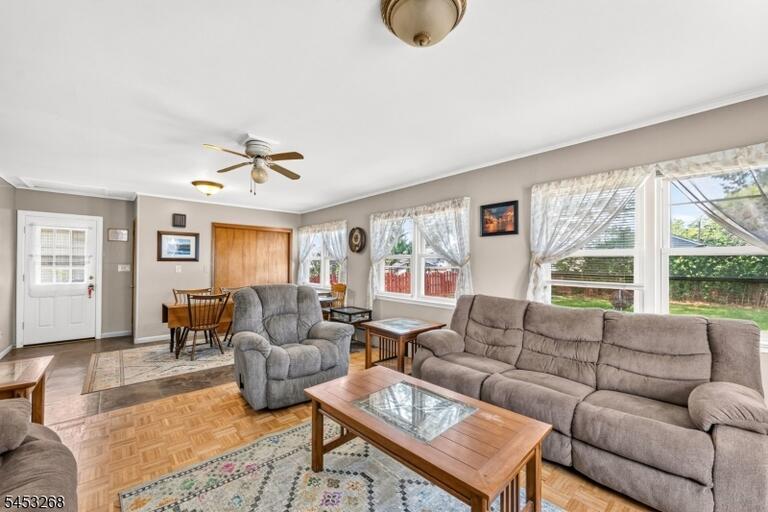Property listing MLS 4047559 photo 15